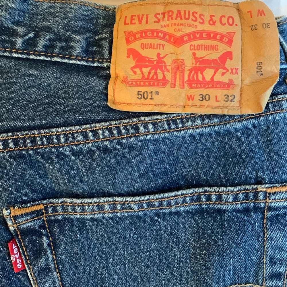 Levi 501 BRAND NEW NEVER WORN jeans